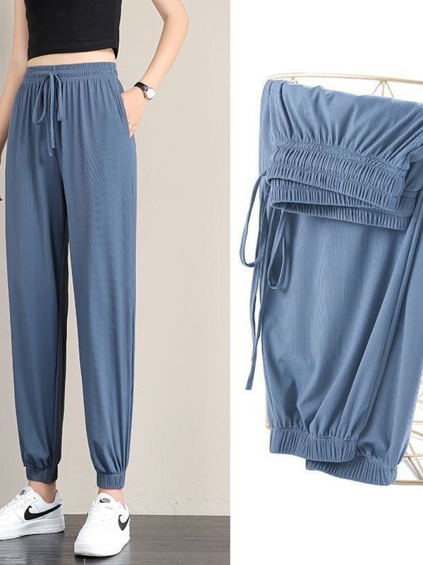 9分のカジュアルなズボン